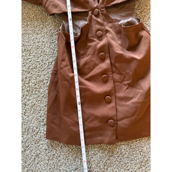 Prettylittlething Chocolate Shoulder Pad Cut Out Detail Button Down Blazer Dress - Picture 8 of 8